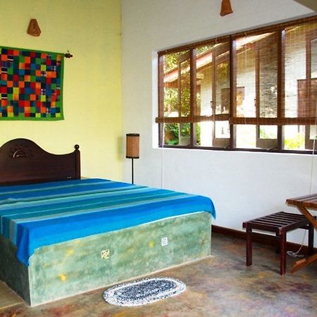 The Reef Beach Hotel Negombo Exterior photo