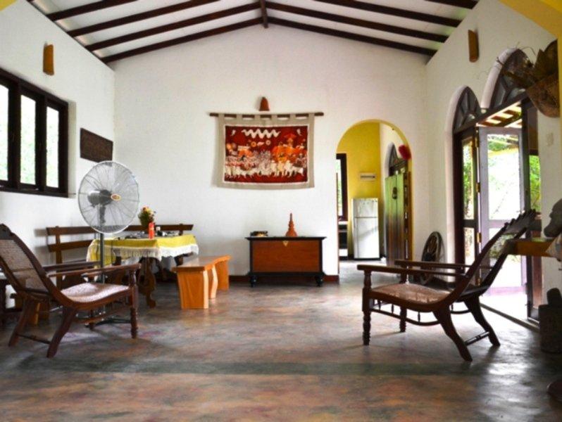 The Reef Beach Hotel Negombo Exterior photo